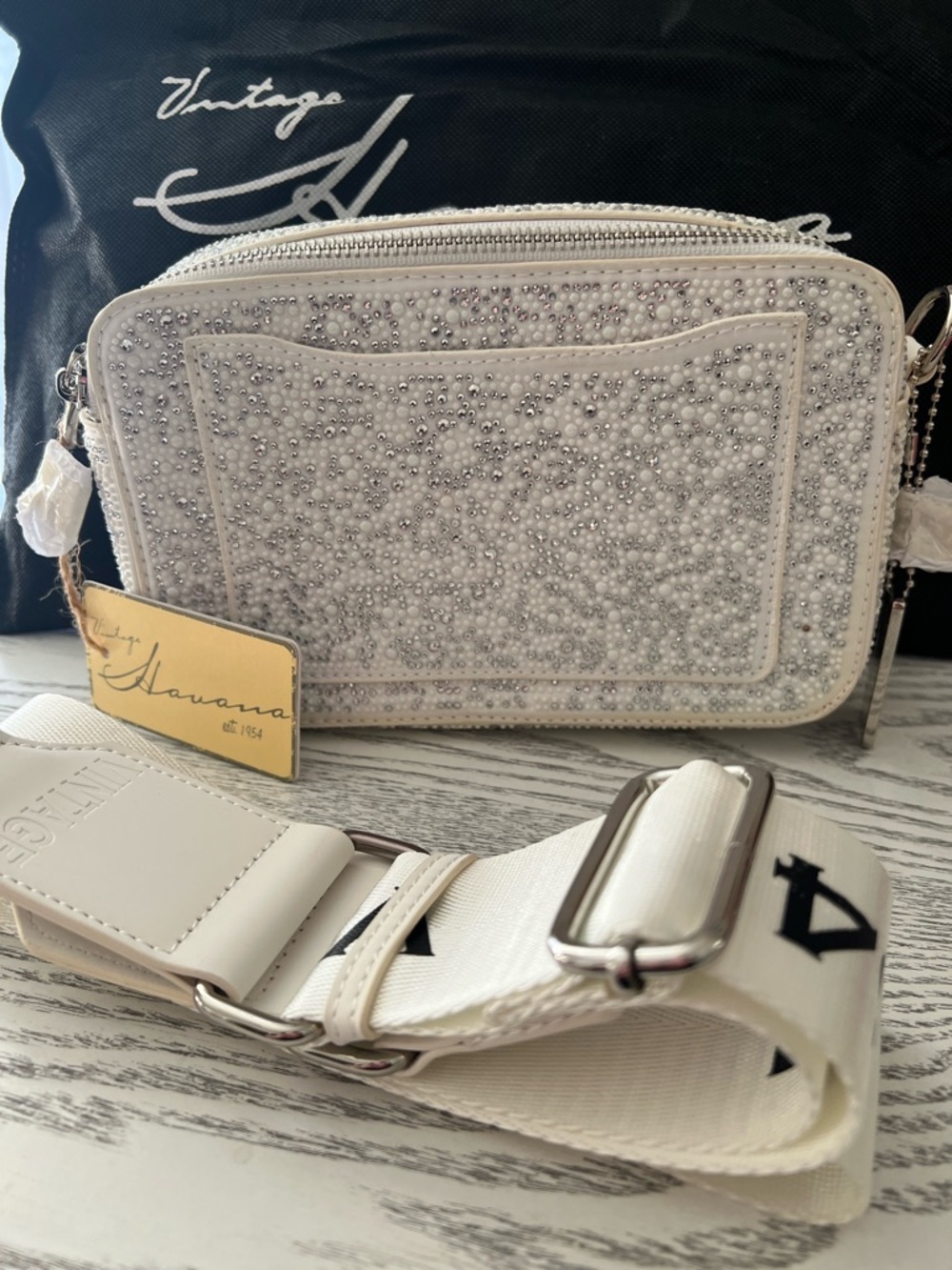 Star-Embellished Ivory Crossbody Bag by Vintage Havana Vintage Havana Silver - Picture 2 of 6